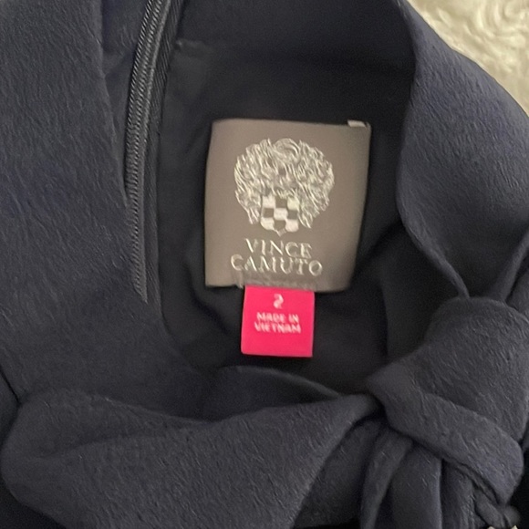 Vince Camuto Navy Blue Bow Neck Halter Cropped Jumpsuit size 2. Like new. NWOT - Picture 6 of 17